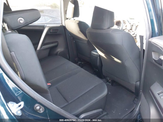 Toyota RAV4 LE 2018 JTMZFREV6JJ156635 Image 8