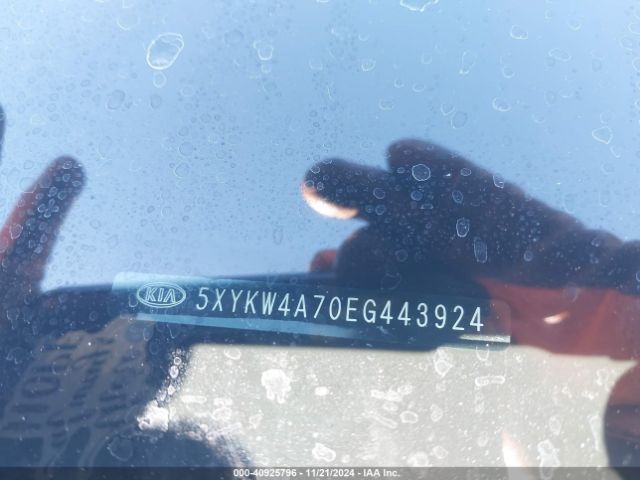 5XYKW4A70EG443924 KIA Sorento Limited V6