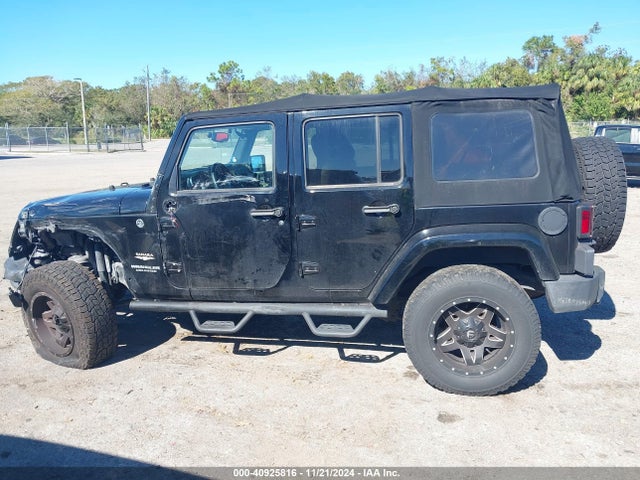 1C4BJWEG2FL553495 Jeep Wrangler Unlimited Sahara