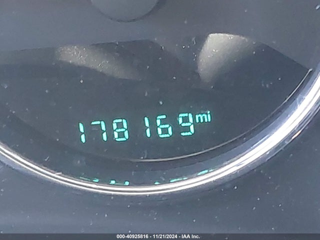 1C4BJWEG2FL553495 Jeep Wrangler Unlimited Sahara