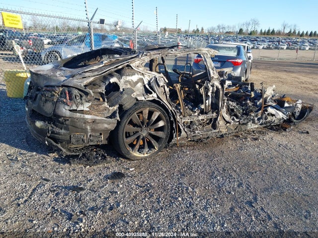 Продаж на аукціоні авто 2012 Tesla Model S Signature, vin: 5YJSA1DNXCFS00178, номер лоту: 40925888