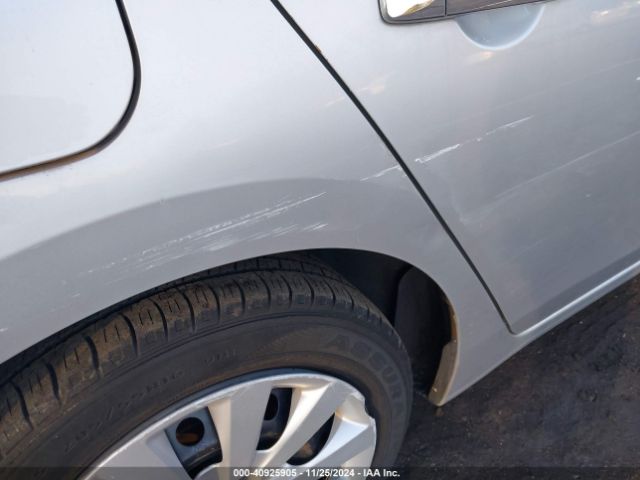 3N1AB7AP7HY208822 Nissan SENTRA S