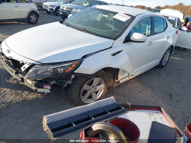 KIA Optima Lx 2015 KNAGM4A75F5607574 Image 2