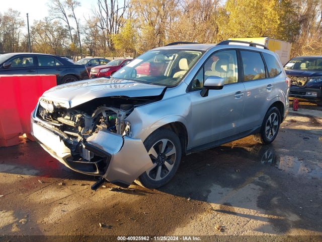 Subaru Forester 2.5i Premium 2018 JF2SJAEC1JG423825 Image 2
