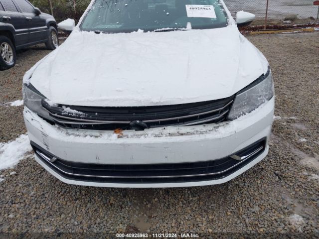 1VWAT7A30GC014595 Volkswagen Passat 1.8t S