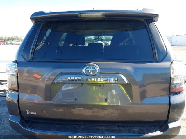 Toyota 4RUNNER SR5 2016 JTEZU5JR4G5132273 Image 16