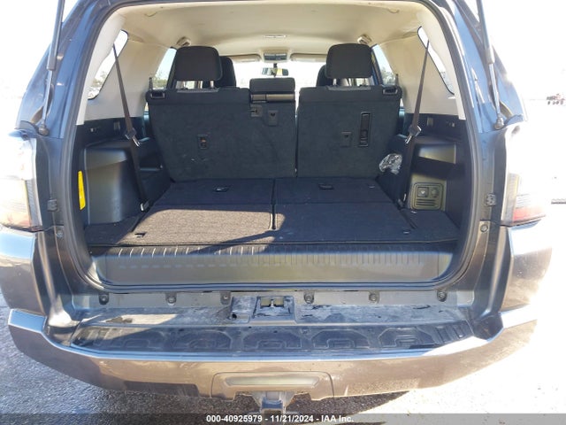 Toyota 4RUNNER SR5 2016 JTEZU5JR4G5132273 Image 8