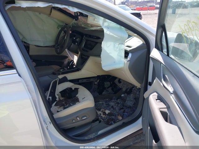 2024 CADILLAC XT5 1GYKNDR49RZ726269 Photo 4