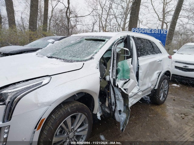 2024 CADILLAC XT5 1GYKNDR49RZ726269 Photo 5
