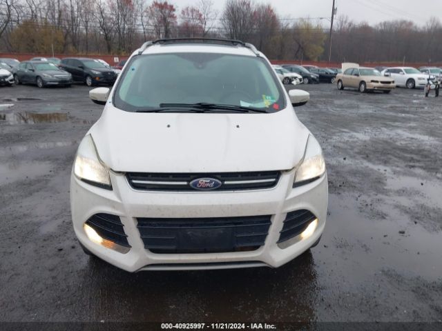 1FMCU9J93GUB51044 Ford Escape Titanium