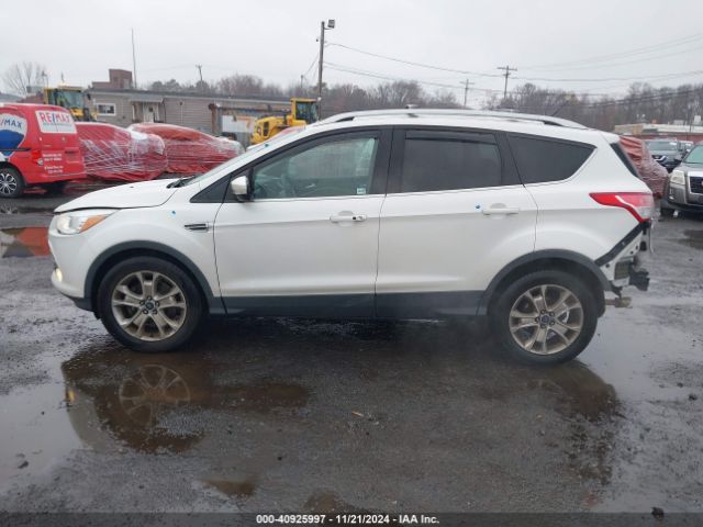 1FMCU9J93GUB51044 Ford Escape Titanium
