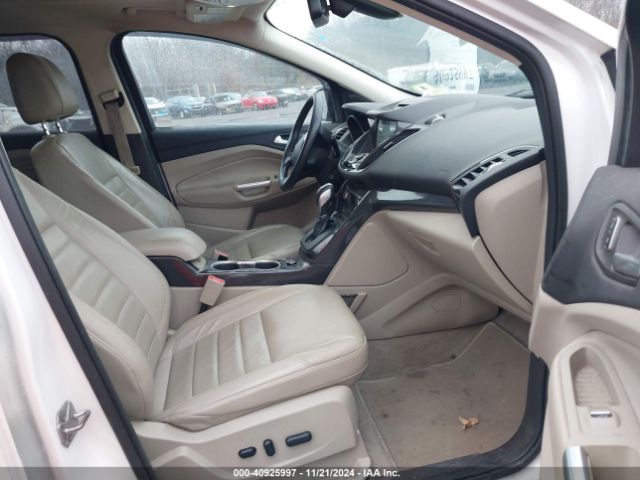 1FMCU9J93GUB51044 Ford Escape Titanium