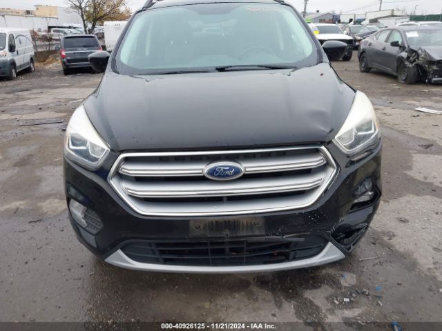 1FMCU9GD3HUD80658 Ford ESCAPE SE