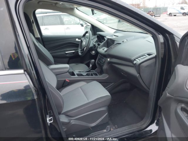 1FMCU9GD3HUD80658 Ford ESCAPE SE