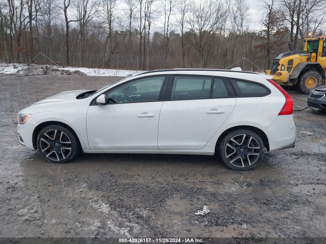 Volvo V60 T5 Dynamic 2018 YV140MSL1J2393815 Image 14
