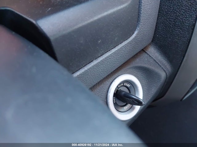 40926192 :رقم المزاد ، 3C6JR6AG0FG522325 vin ، 2015 Ram 1500 Tradesman مزاد بيع