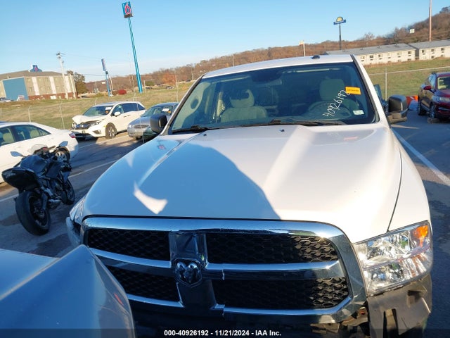 40926192 :رقم المزاد ، 3C6JR6AG0FG522325 vin ، 2015 Ram 1500 Tradesman مزاد بيع