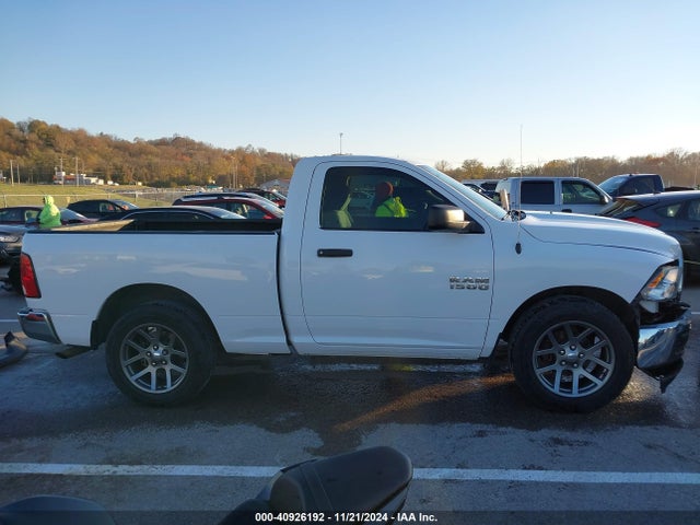 40926192 :رقم المزاد ، 3C6JR6AG0FG522325 vin ، 2015 Ram 1500 Tradesman مزاد بيع