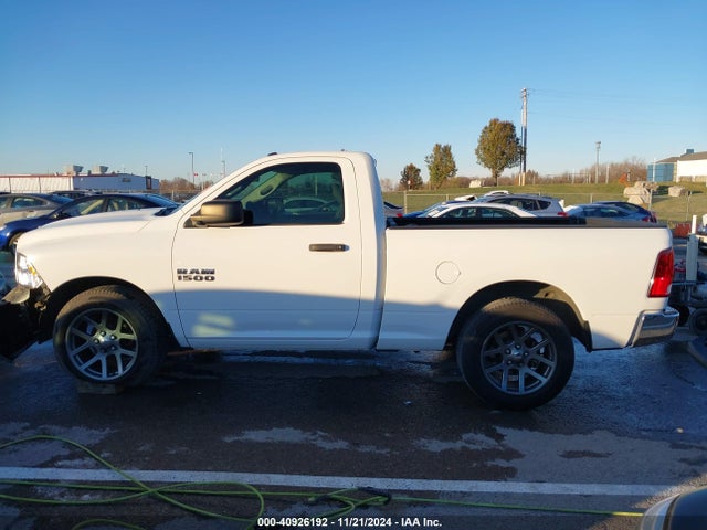 40926192 :رقم المزاد ، 3C6JR6AG0FG522325 vin ، 2015 Ram 1500 Tradesman مزاد بيع