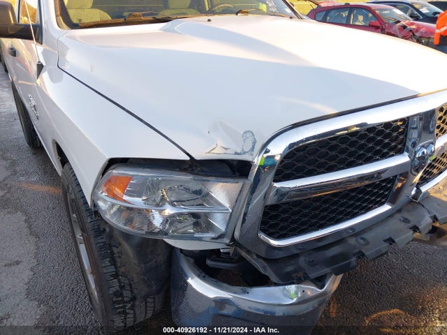 40926192 :رقم المزاد ، 3C6JR6AG0FG522325 vin ، 2015 Ram 1500 Tradesman مزاد بيع