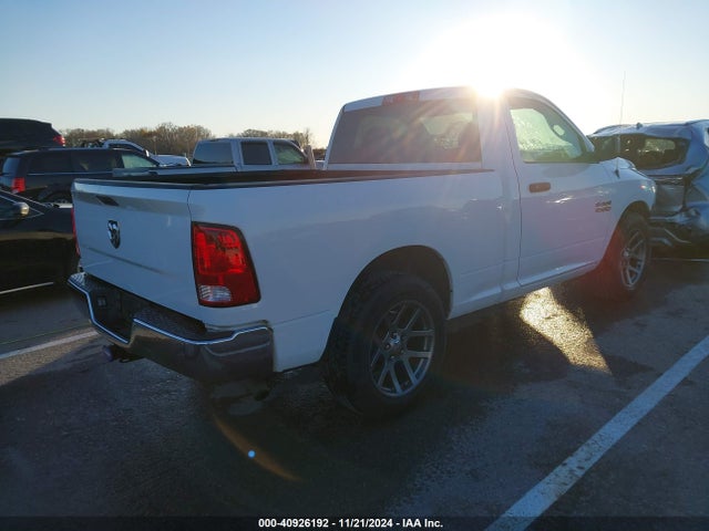 40926192 :رقم المزاد ، 3C6JR6AG0FG522325 vin ، 2015 Ram 1500 Tradesman مزاد بيع