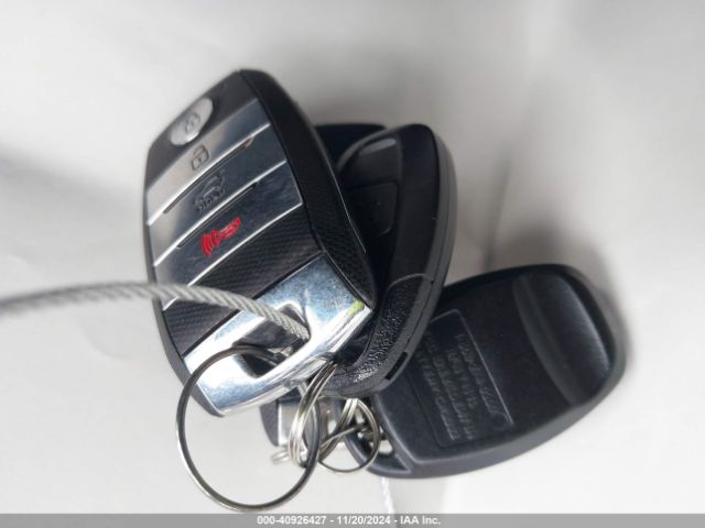 5XYPKDA56GG123848 KIA Sorento 3.3l Sx