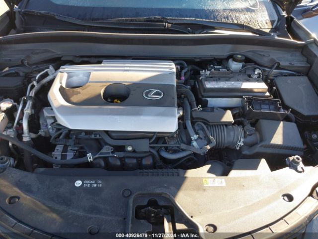 JTHX3JBH4N2055656 Lexus UX 200