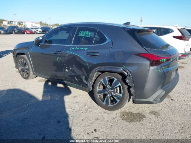 JTHX3JBH4N2055656 Lexus UX 200