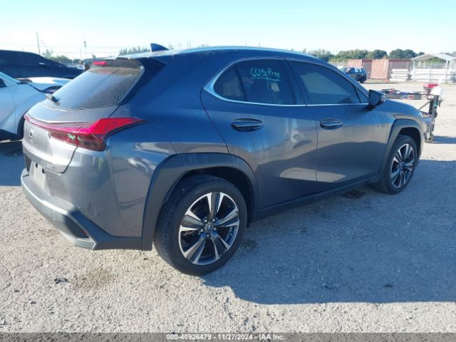 JTHX3JBH4N2055656 Lexus UX 200