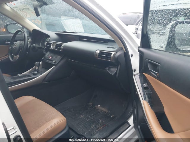Lexus IS 250 2015 JTHCF1D26F5018588 Image 5