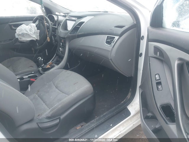 5NPDH4AE5GH691129 Hyundai ELANTRA SE