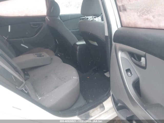 5NPDH4AE5GH691129 Hyundai ELANTRA SE