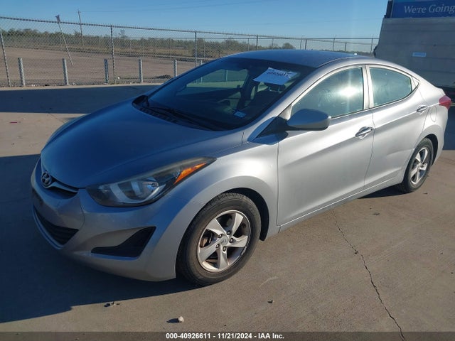 5NPDH4AE5FH580272 Hyundai ELANTRA SE