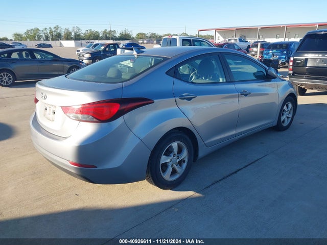 5NPDH4AE5FH580272 Hyundai ELANTRA SE