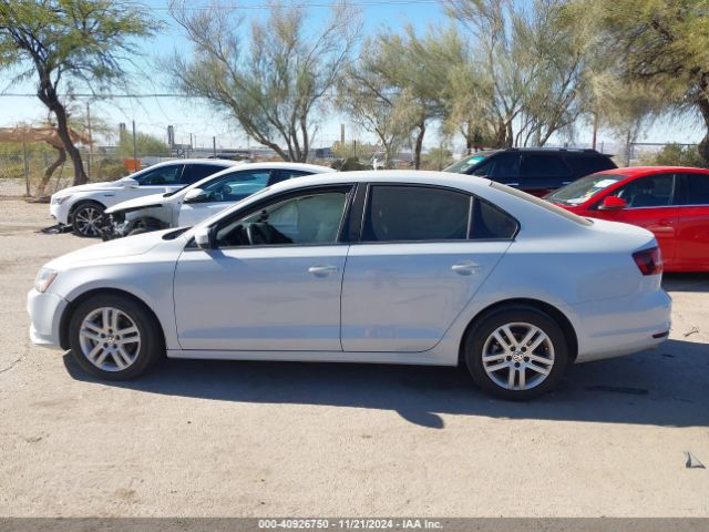 3VW2B7AJ2JM258700 Volkswagen Jetta 1.4t S