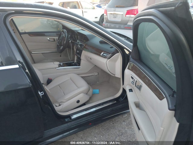 Mercedes-Benz E 350 2014 WDDHF5KB9EB037353 Image 5