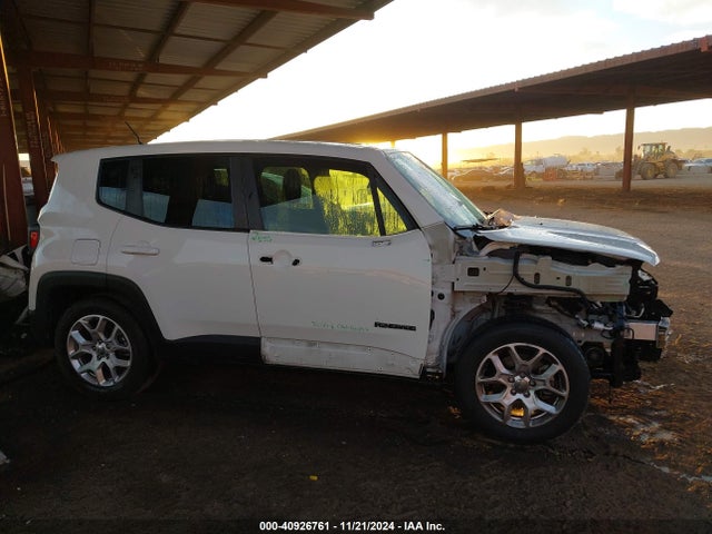 ZACCJAAT3GPD04436 Jeep Renegade Sport