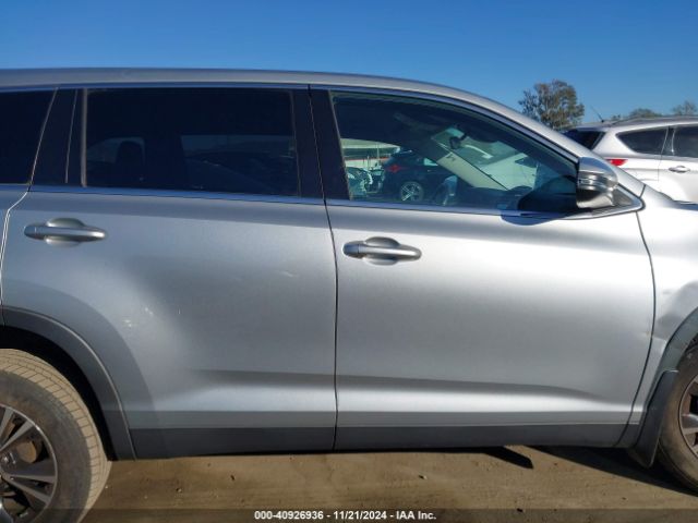 5TDZZRFH9KS290026 Toyota Highlander Le Plus