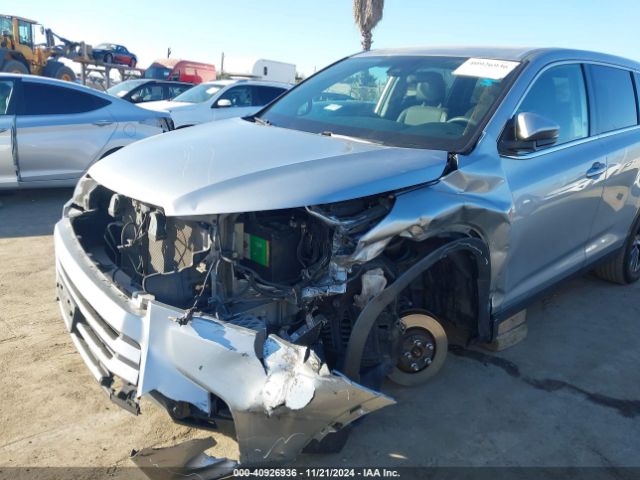 5TDZZRFH9KS290026 Toyota Highlander Le Plus