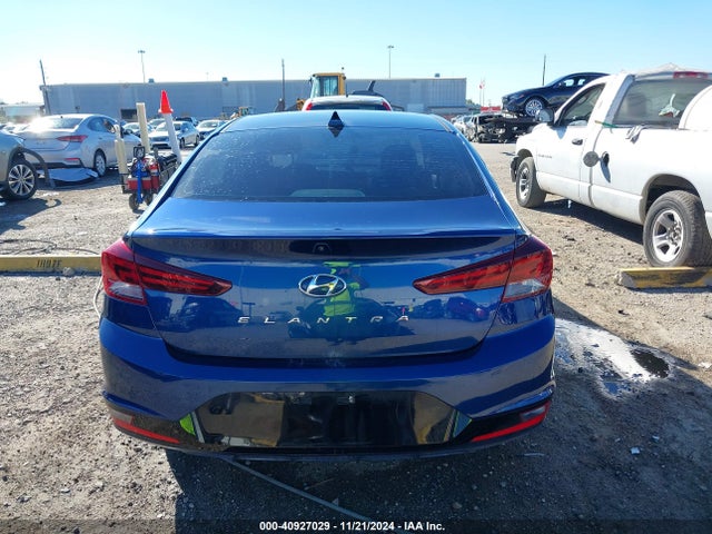 Hyundai ELANTRA SEL 2019 5NPD84LF1KH466656 Image 15