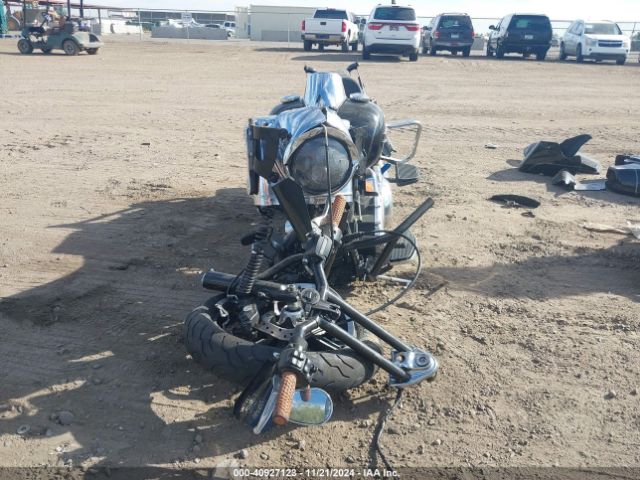 2016 HARLEY-DAVIDSON FLHR 1HD1FBM12GB620184 Photo 4