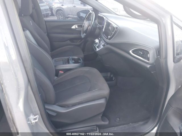 2C4RC1FG8MR559610 Chrysler Pacifica Touring