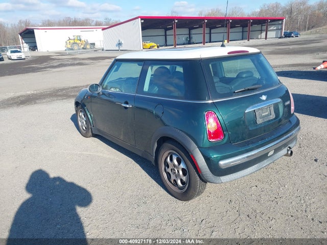 2004 MINI COOPER WMWRC33424TC50892 Photo 2