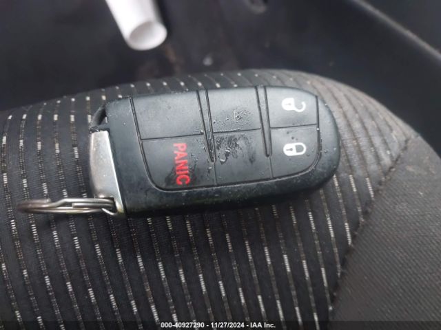 3C4PDCBB8KT738492 Dodge JOURNEY SE