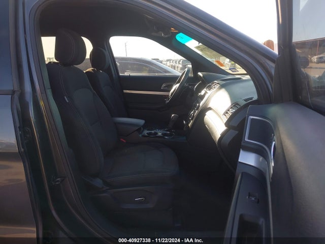 Auction sale of the 2017 Ford Explorer Xlt, vin: 1FM5K7D82HGB45662, lot number: 40927338