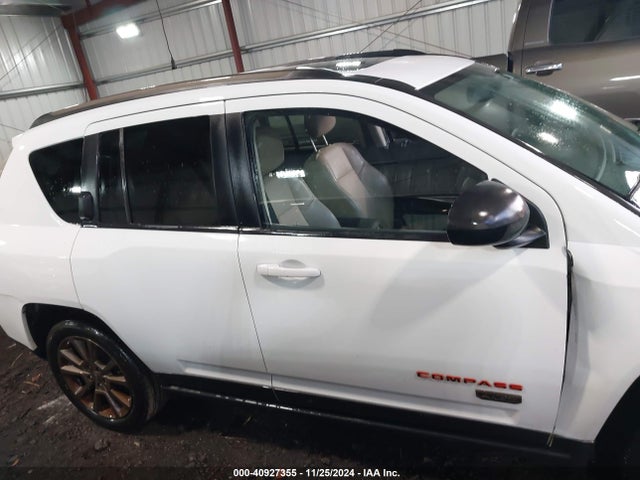 Jeep Compass 75th Anniversary 2016 1C4NJCBB8GD703397 Image 13