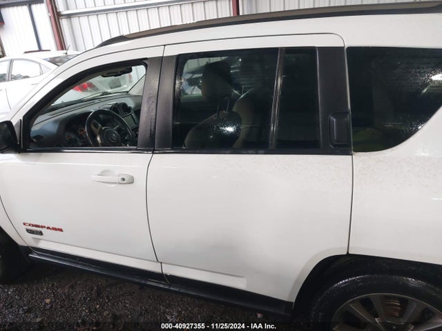 Jeep Compass 75th Anniversary 2016 1C4NJCBB8GD703397 Image 14