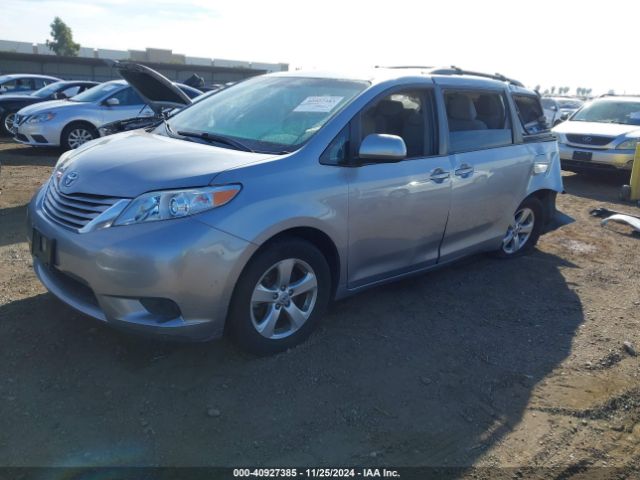 5TDKZ3DC5HS798816 Toyota Sienna Le 8 Passenger