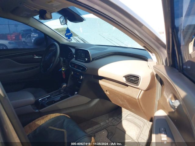 5NMS2CAD7KH093592 Hyundai Santa Fe Se