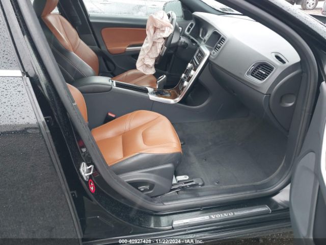 YV1612TK4G2411572 Volvo S60 T5 Premier